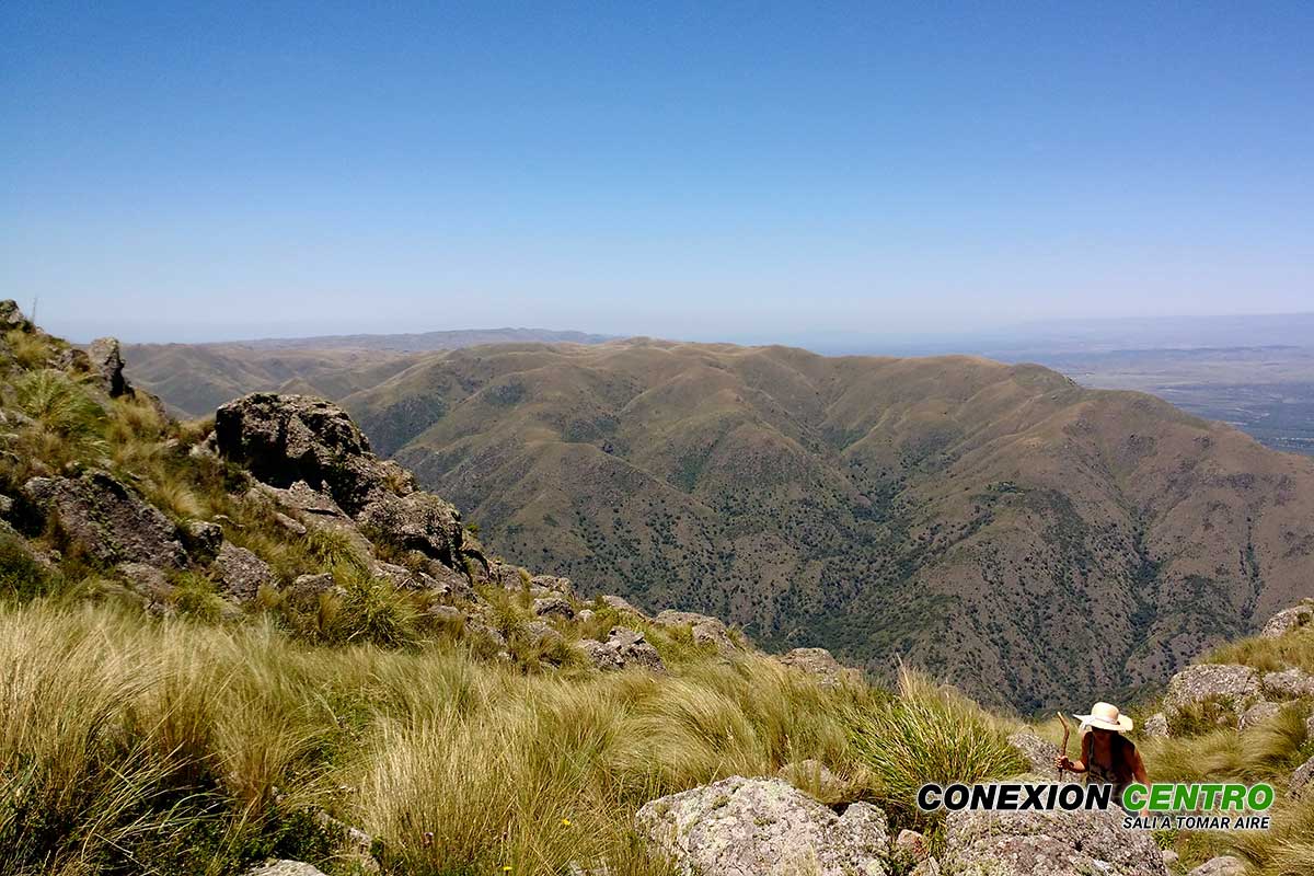 El cerro Uritorco propone una gran aventura